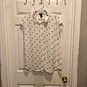 H&M Sleeveless Collared Button Down Blue White Bird‎ Graphic Viscose Top Sz 14